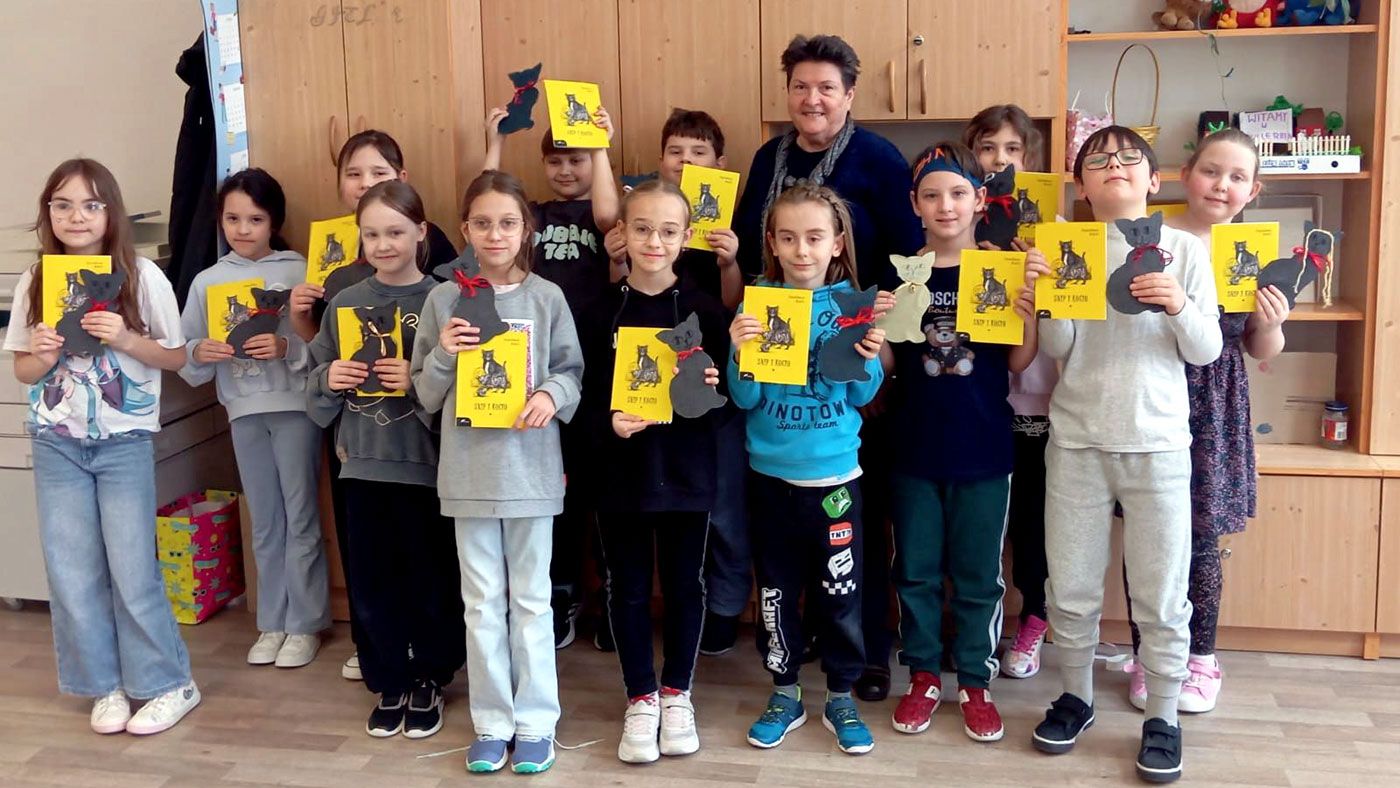 Spotkanie klas 3a i 3b z pisarką Stanisławą Bełch