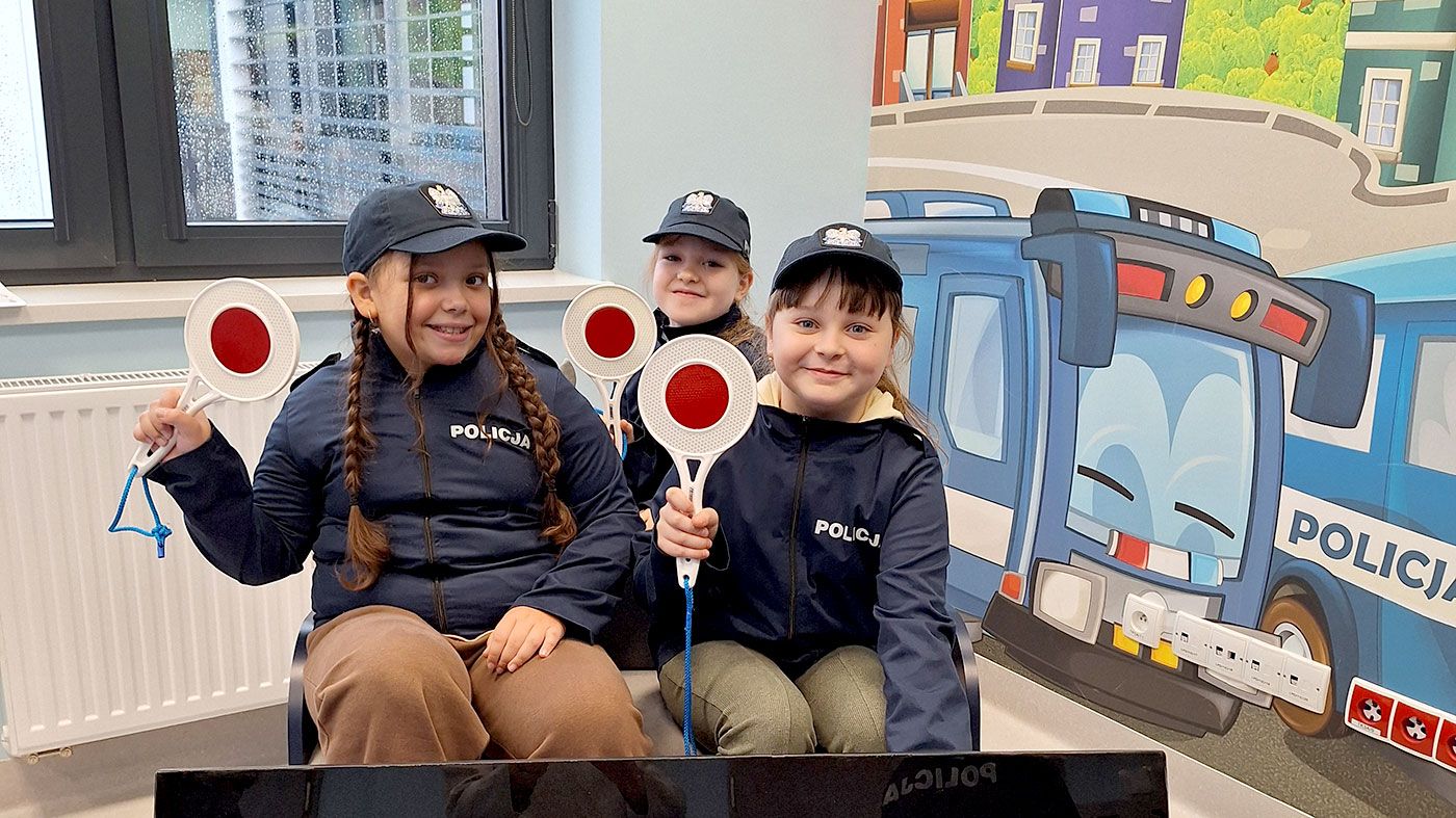 Klasa 3a w Komisariacie Młodego Policjanta – edukacja przez zabawę!