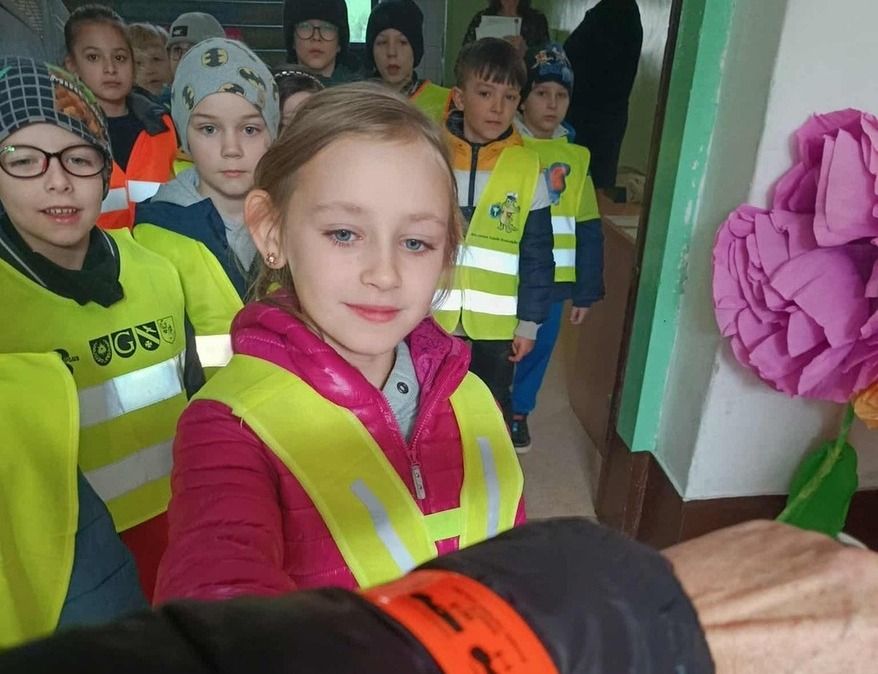 Odblaskowa SP3 - Pierwszaki uczą Seniorów bezpieczeństwa” 
